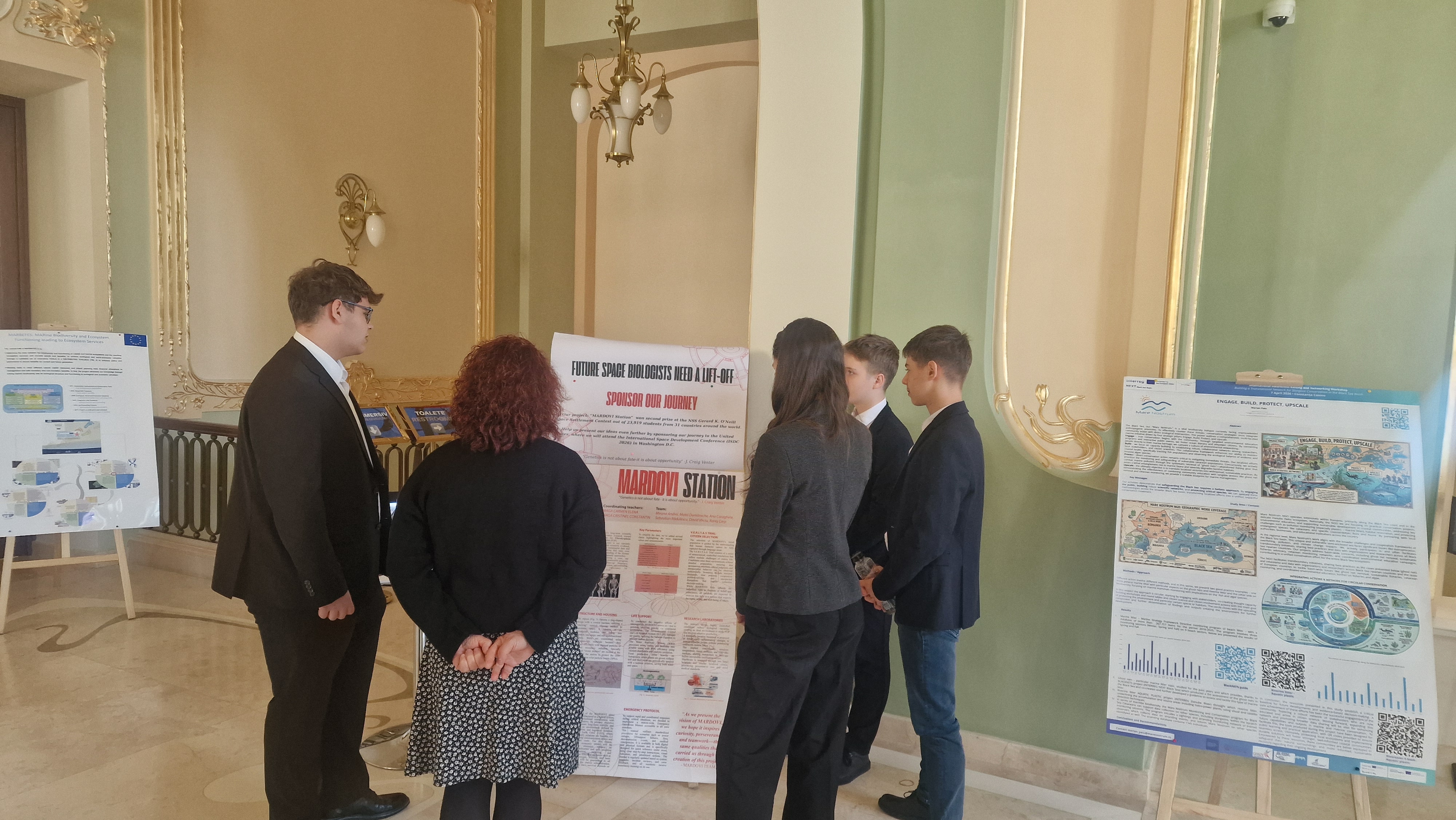 Lunch and Poster photo 4